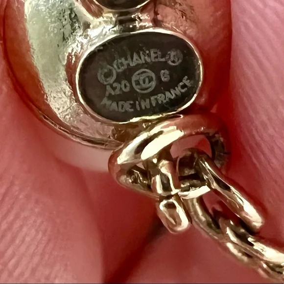 CHANEL CC Logo Dangling Gold Earrings w/Pearl & Crystals Fall 2020 - Picture 6 of 6